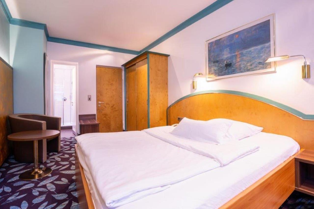 Kronenhotel Estugarda Exterior foto